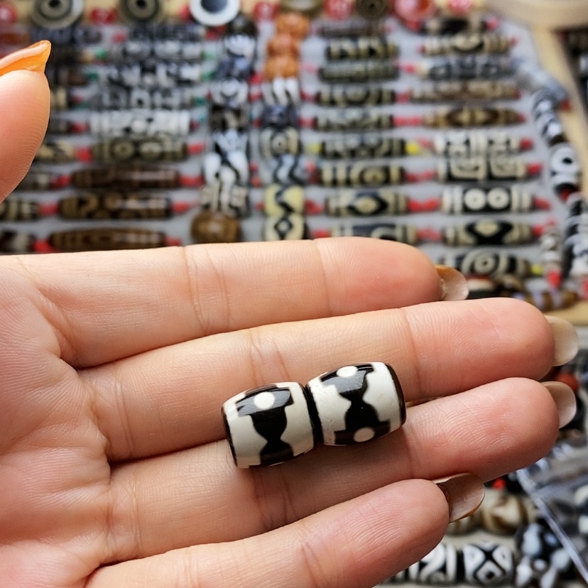 【闪购商品】玛瑙/玉髓颈饰未镶嵌私****年