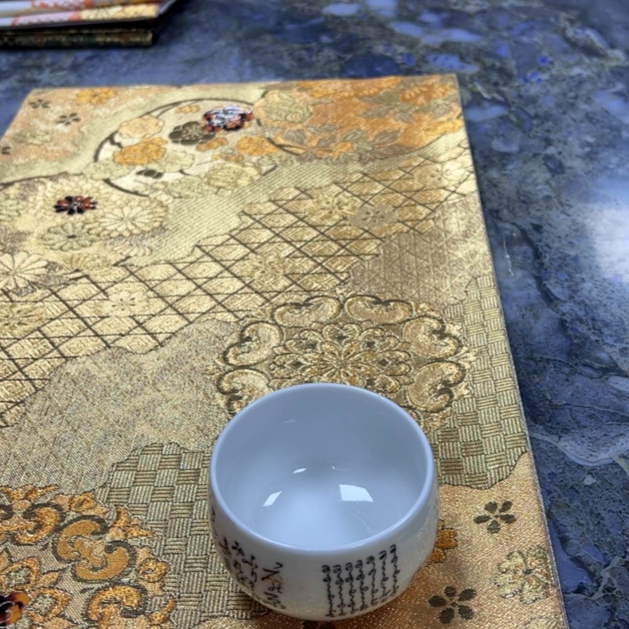 【闪购商品】陶瓷马克杯带盖勺