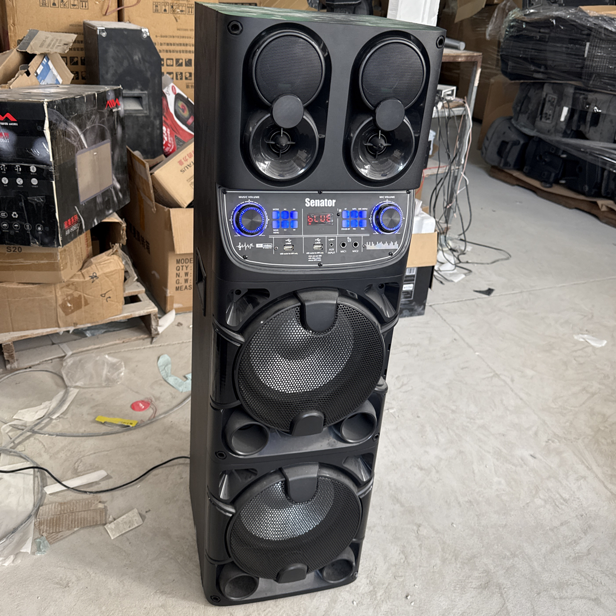 9新  插电款双8寸音响，不包邮，裸机没有任何配件