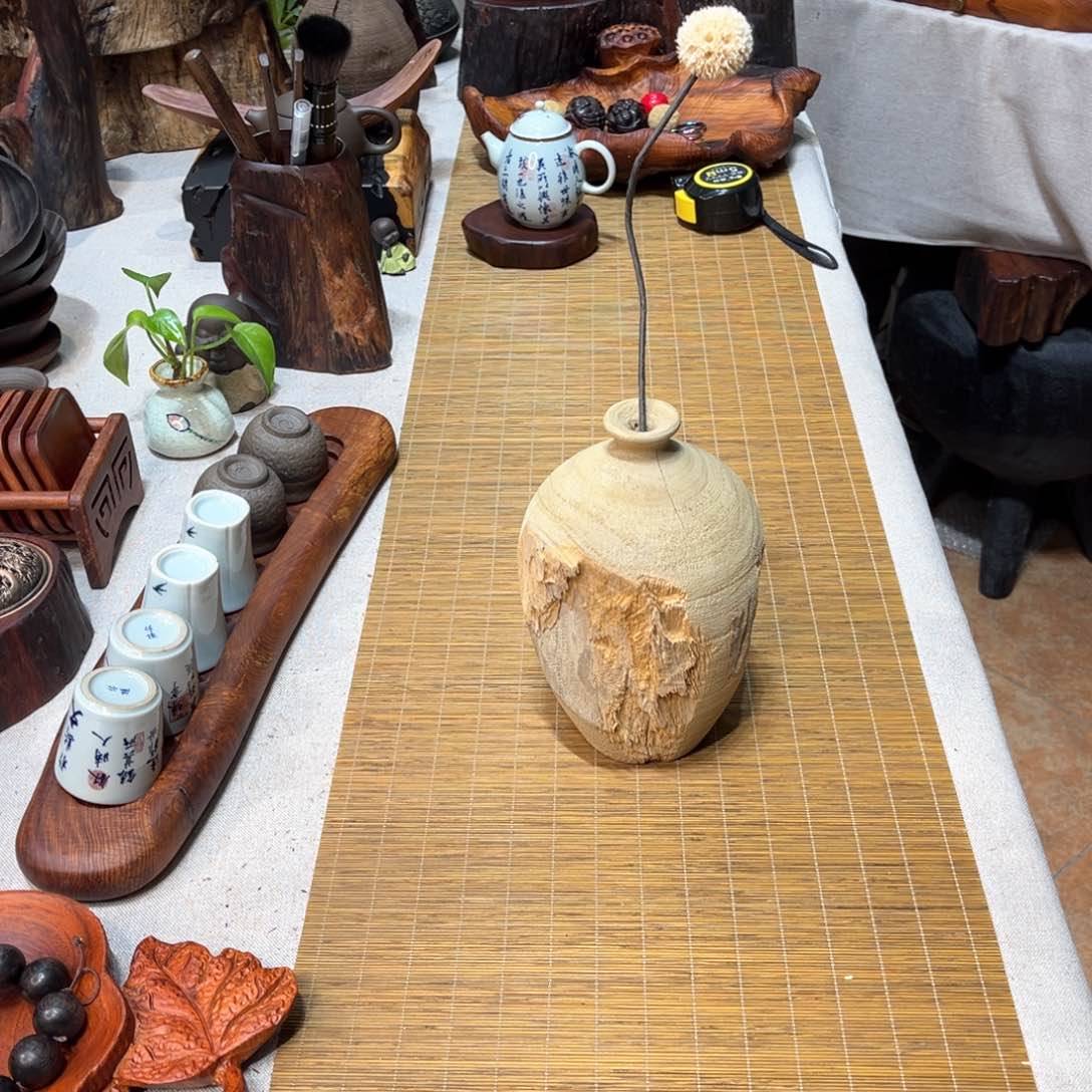 樟树实木随形花器