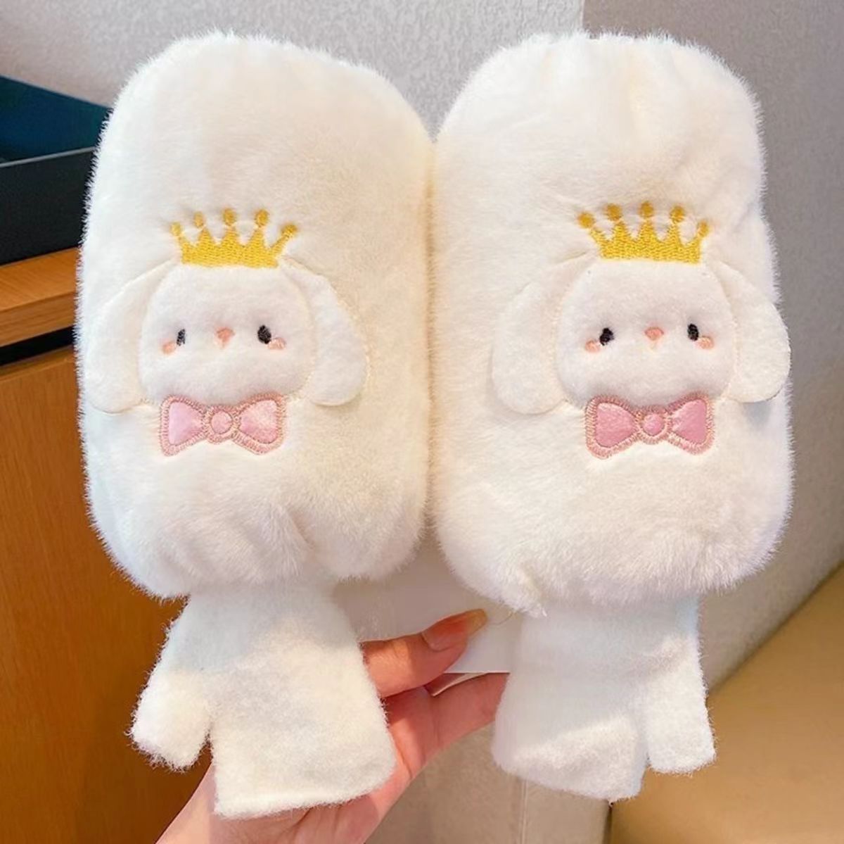 2026新款可爱毛绒袖套女防脏套袖成人办公室秋冬季羽绒服专用护袖