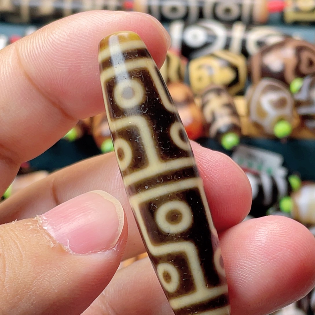 道***子玛瑙/玉髓未镶嵌颈饰牙黄12