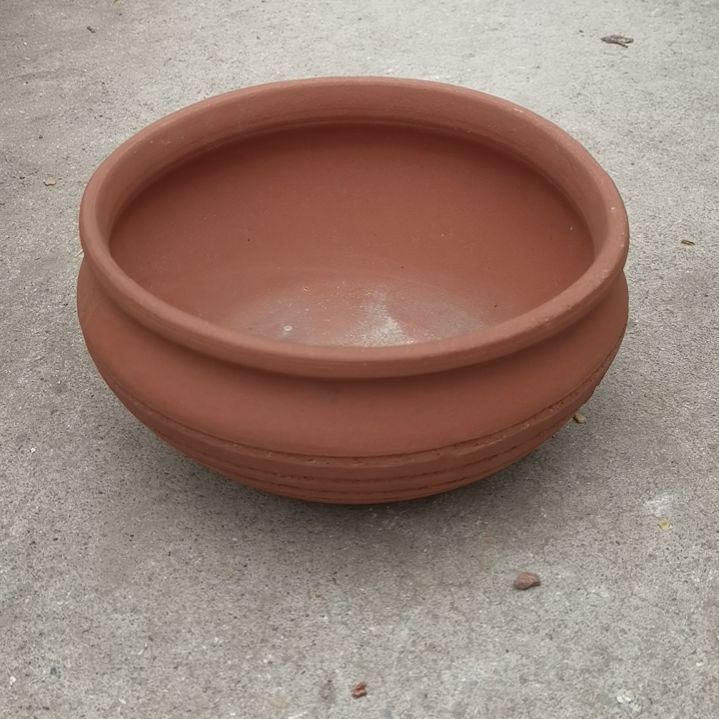 红陶口24高13瑕疵一个