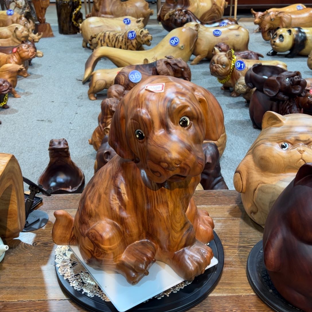 香樟木?****?拉布拉多犬