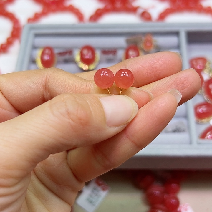 菱锰矿（红纹石）耳钉18K金镶嵌