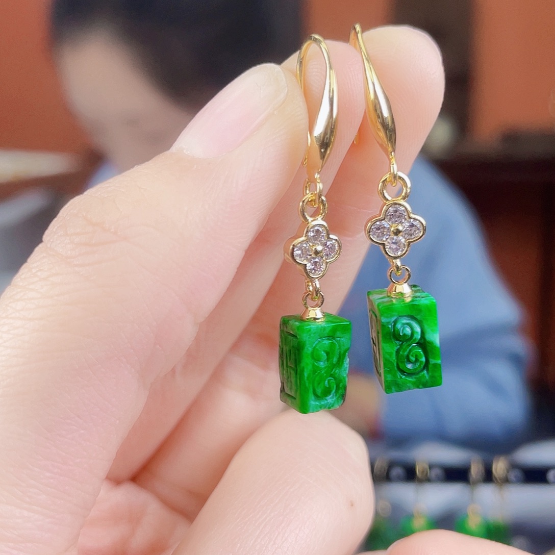 翡翠未镶嵌耳饰饰品