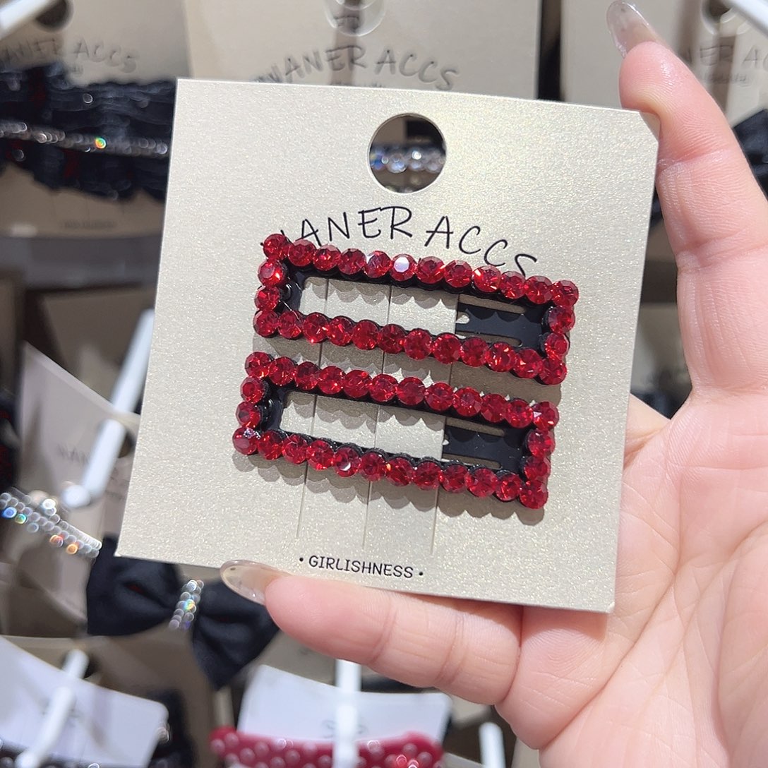 非金属红色方钻掰掰