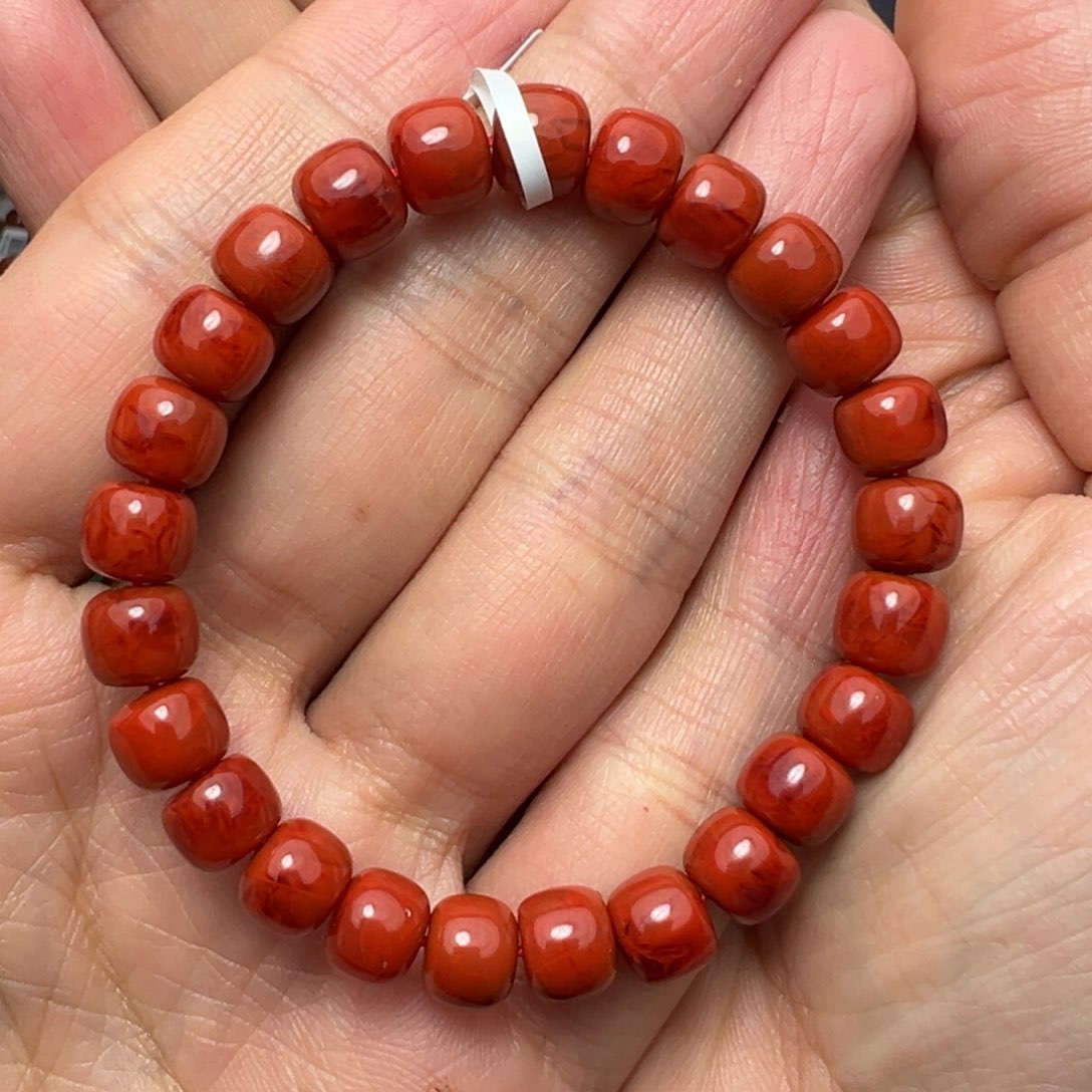 南红玛瑙颈饰未镶嵌微****面