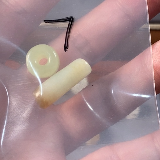 呦***呦颈饰未镶嵌和田玉