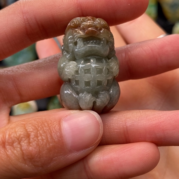 翡翠未镶嵌颈饰缅甸天然翡翠A货