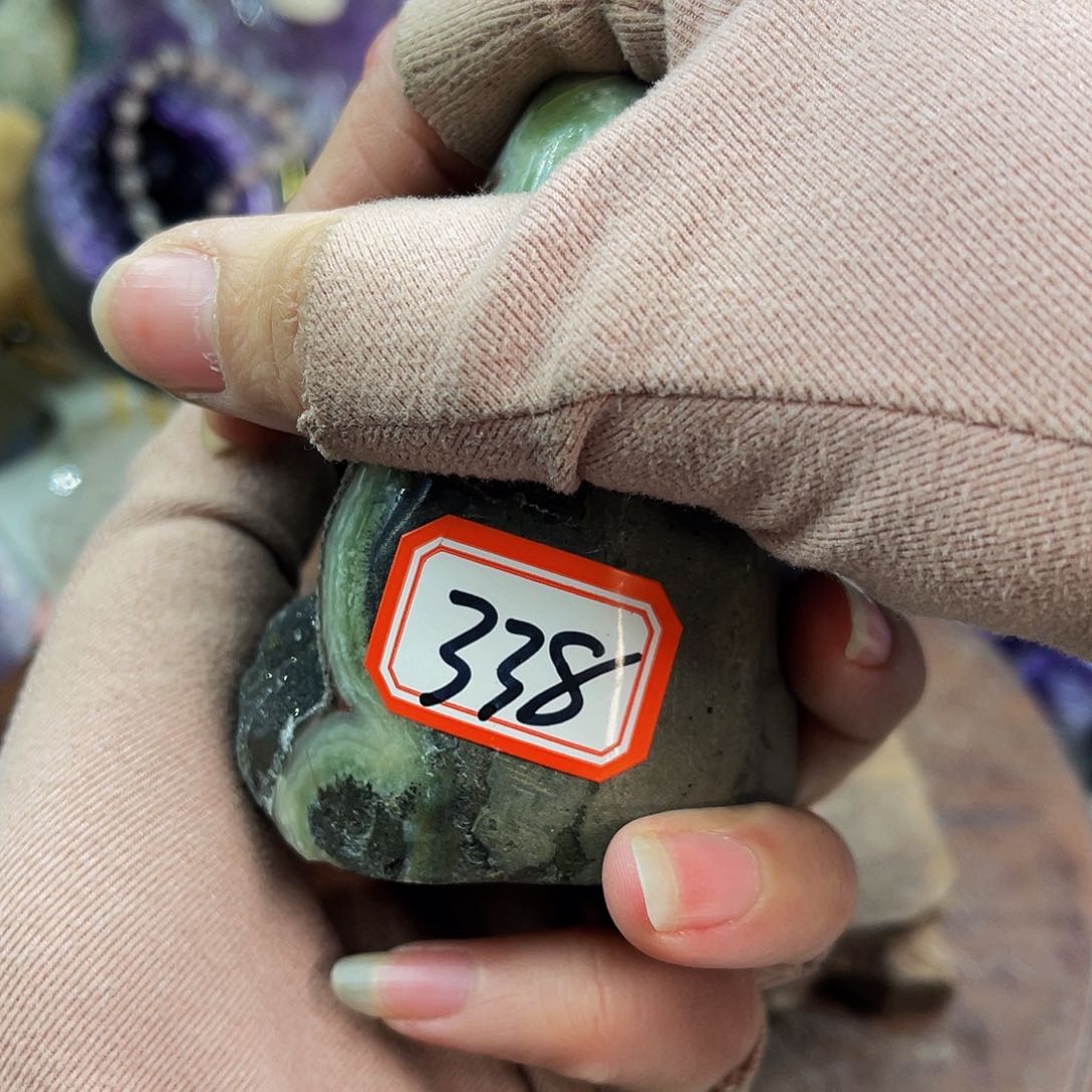 水晶随形摆件未镶嵌