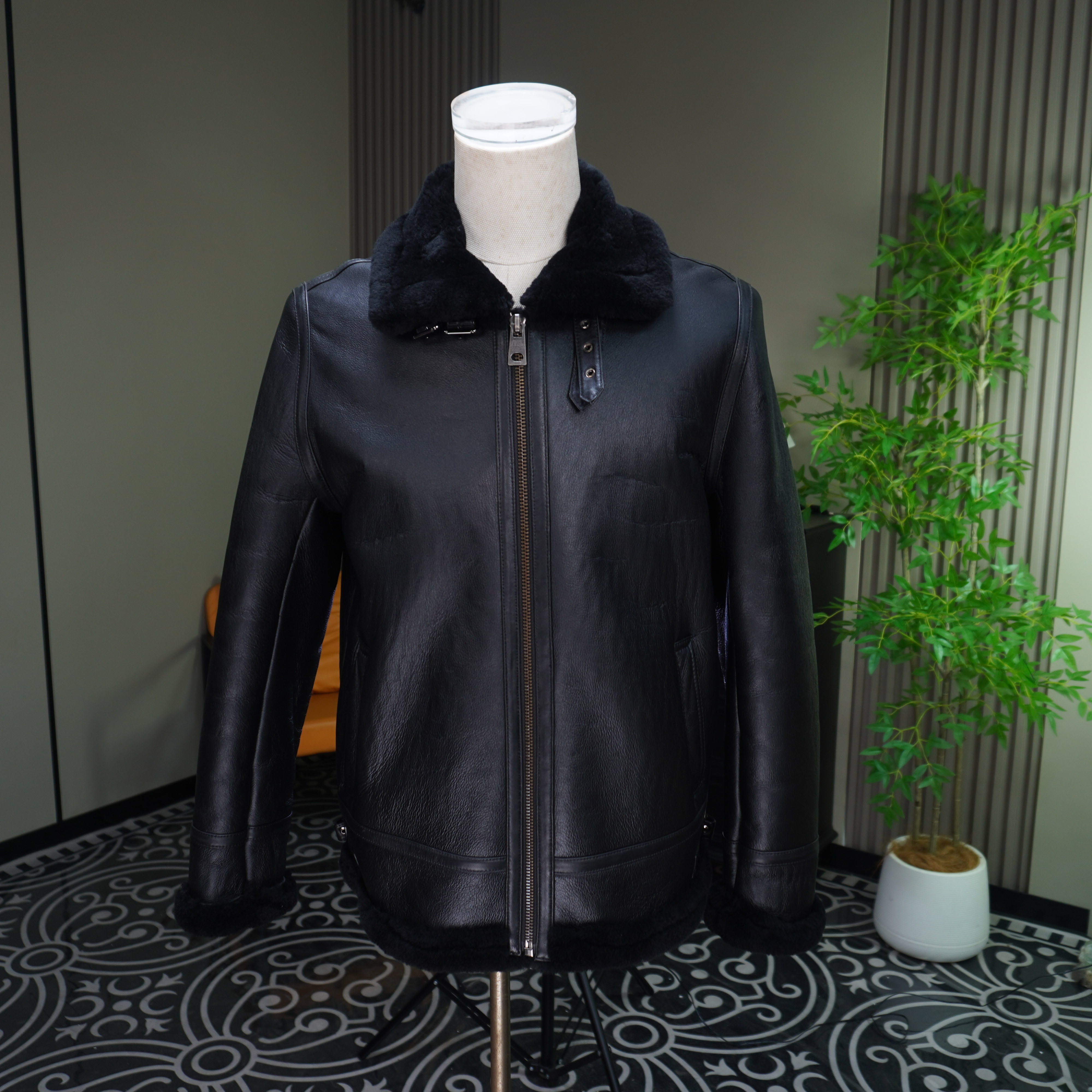 燕贝莎高端男士时尚翻领皮毛一体夹克80013