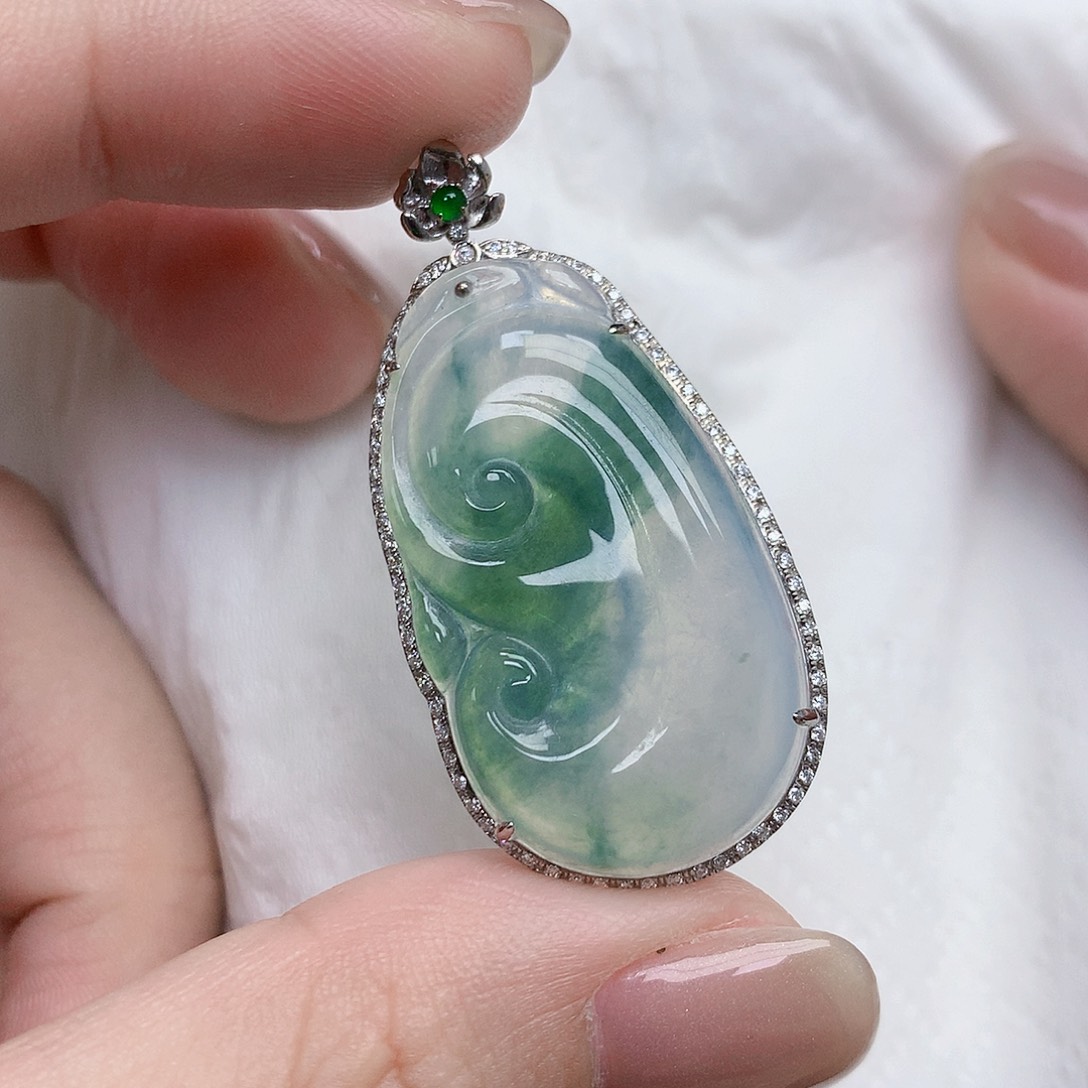 【闪购商品】翡翠颈饰18K金镶嵌11111111