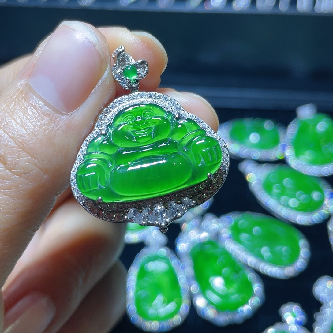 翡翠吊坠(赠链)银S925镶嵌