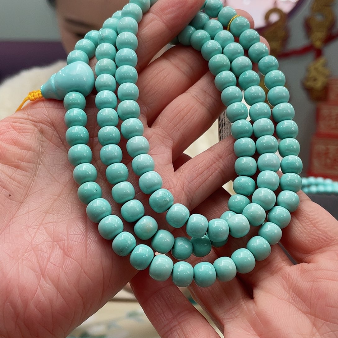 绿松石颈饰未镶嵌独*?