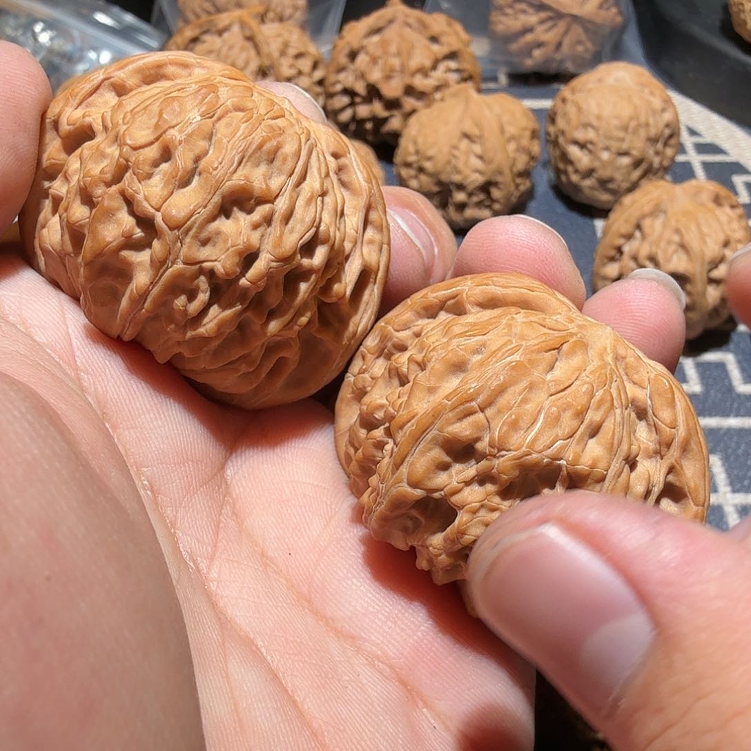 文玩核桃把件磨盘