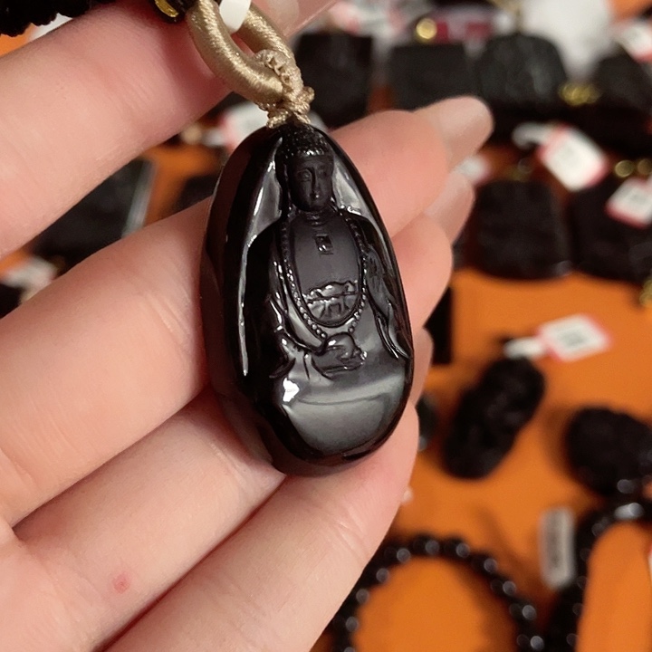 翡翠挂件未镶嵌深**深