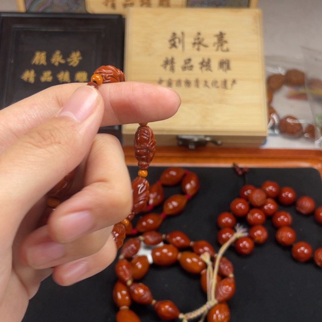 山****司小雨核雕站立弥勒