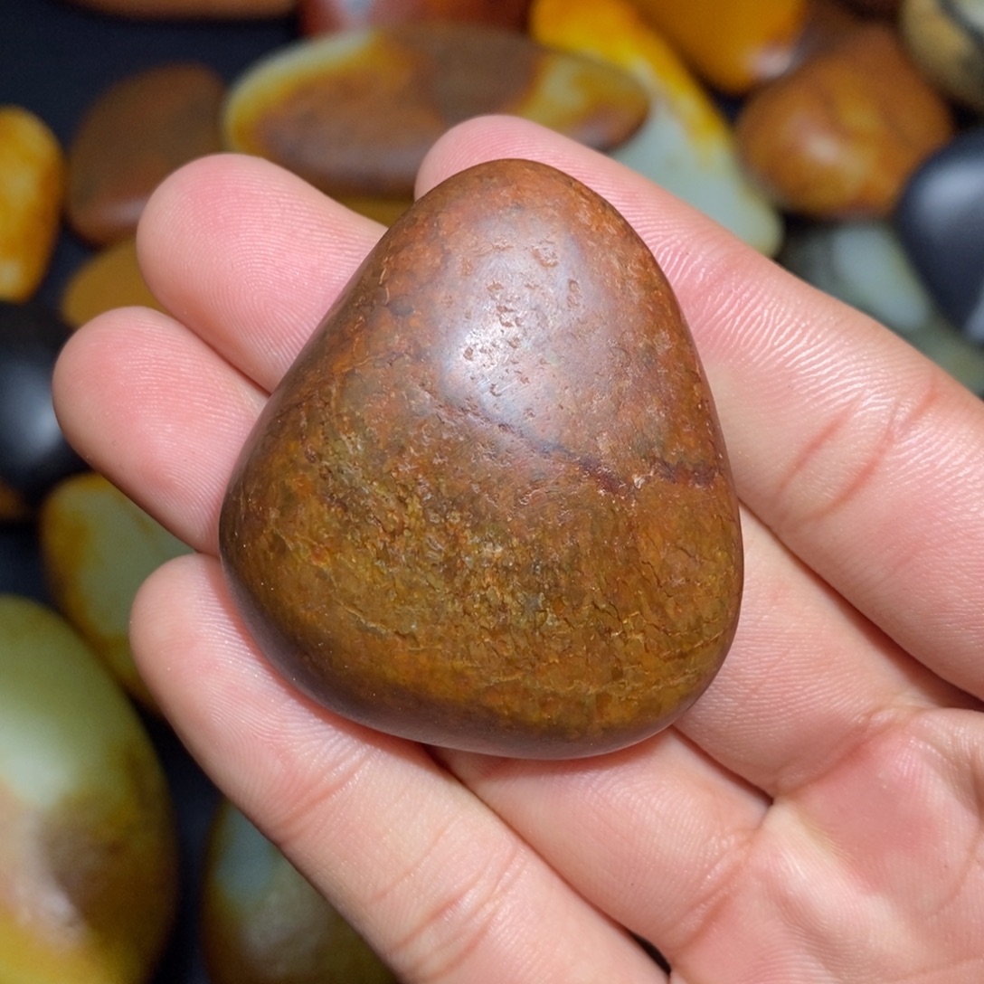 和田玉未镶嵌珠宝奇石