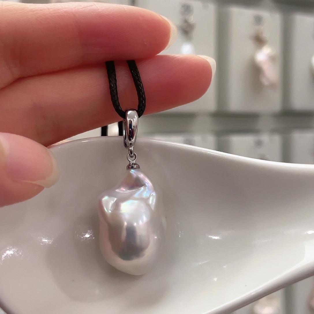 颈饰未镶嵌淡水珍珠