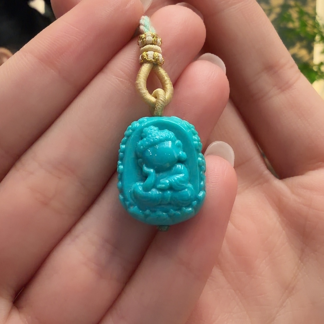 绿松石未镶嵌颈饰