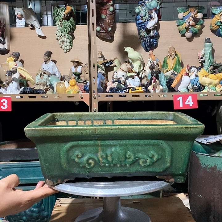 陈*喜石湾绿釉开窗长方盆