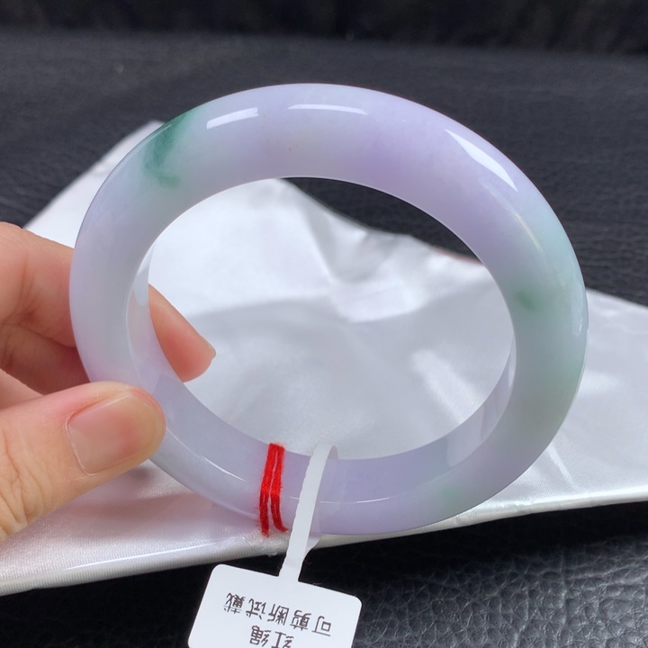 翡翠未镶嵌手镯  