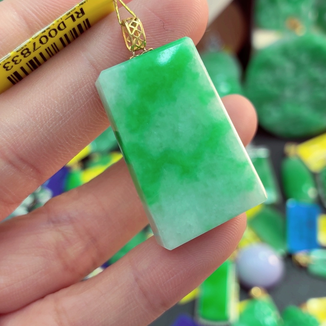 翡翠18K金镶嵌吊坠(不含链)