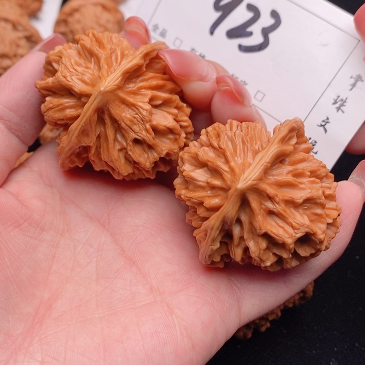 文玩核桃吊坠47帝王923