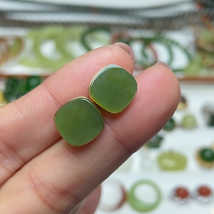 和田玉（碧玉）银S925镶嵌耳饰颜色多样性发货
