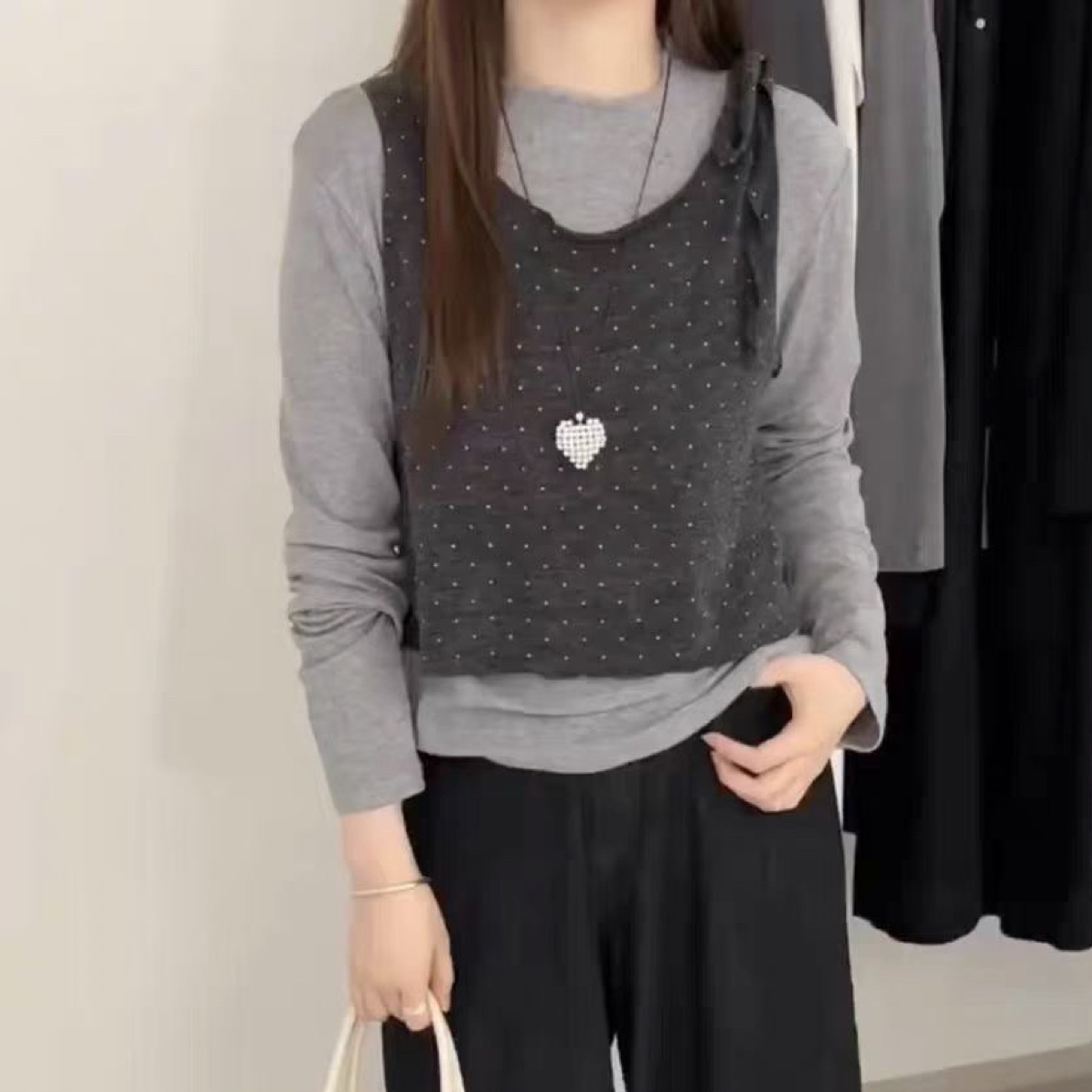 韩系波点两件套吊带背心➕长袖