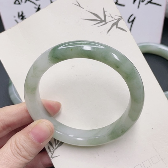 石英质玉手镯未镶嵌57