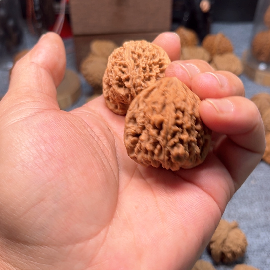 文玩核桃把件南疆有修