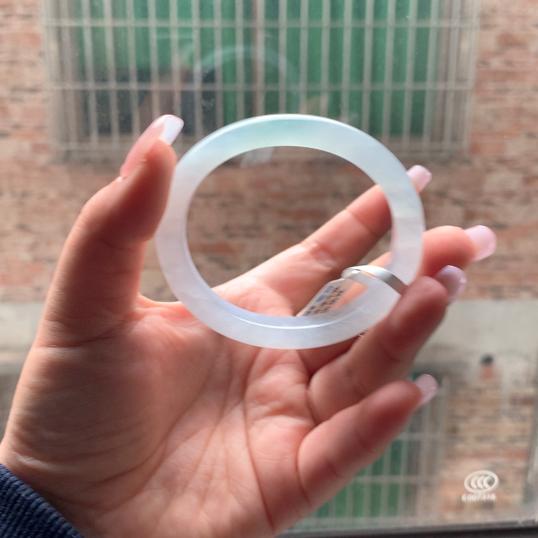 翡翠手镯未镶嵌8 53.8冰春彩贵妃