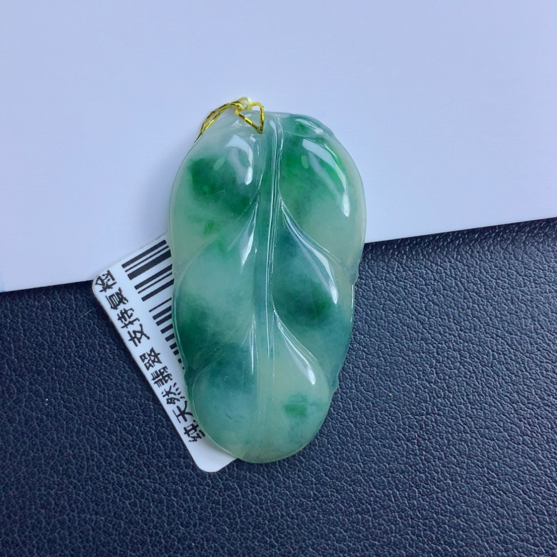 翡翠颈饰未镶嵌金枝玉叶