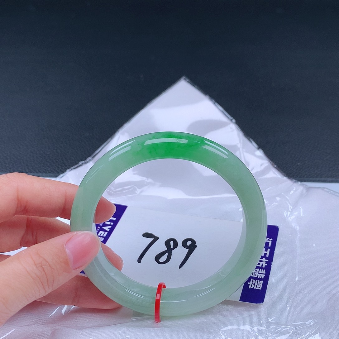 翡翠手镯未镶嵌手镯000950