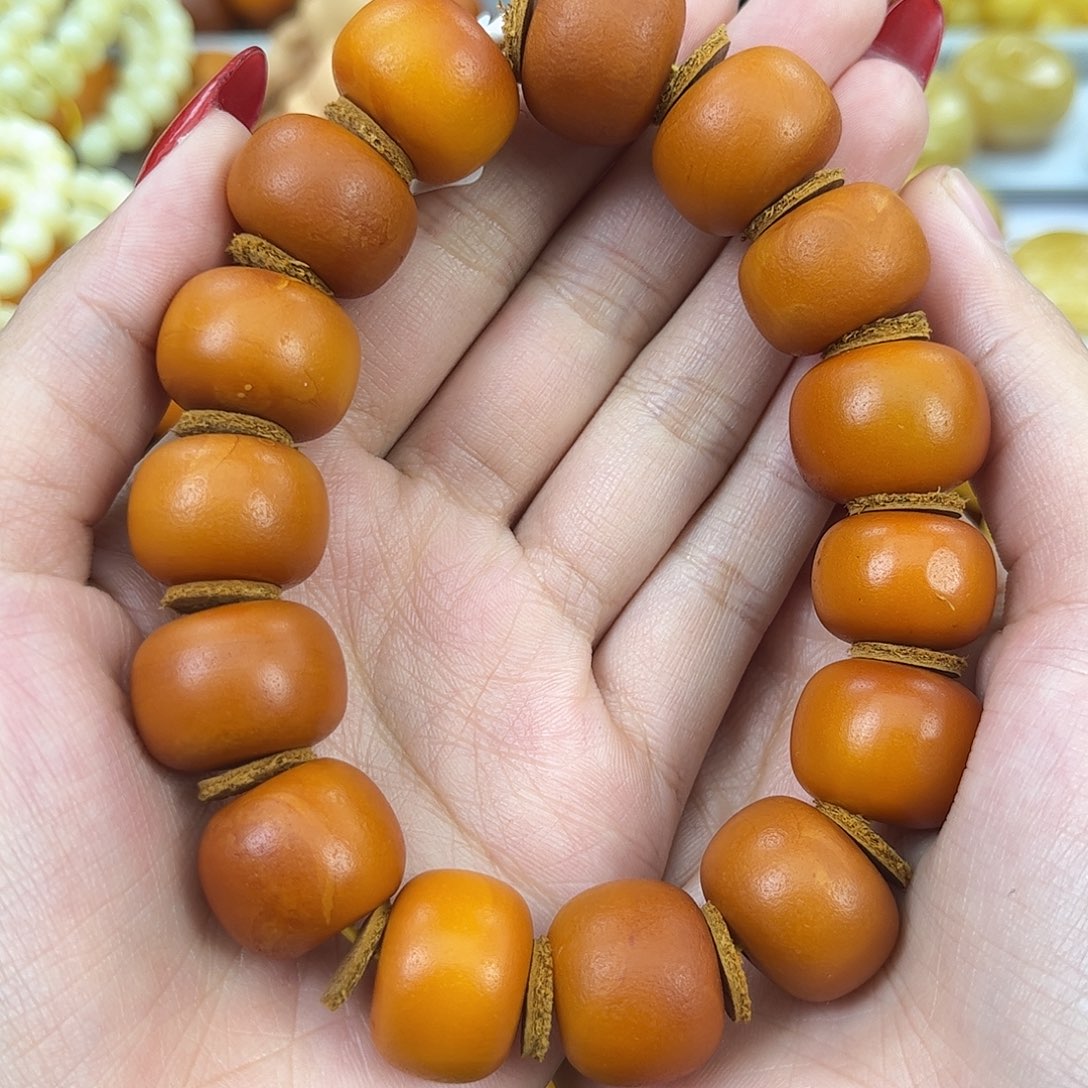 琥珀颈饰未镶嵌蜜蜡