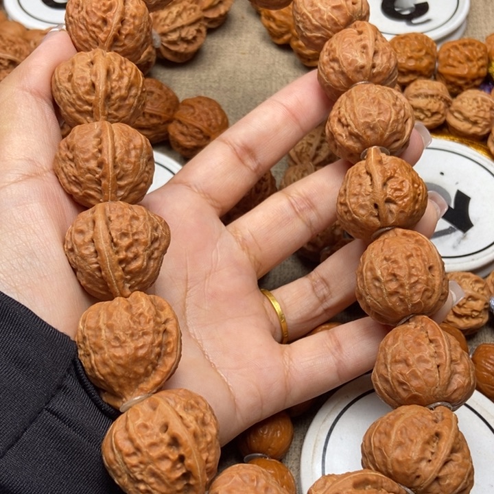 文玩核桃吊坠白茬桃心