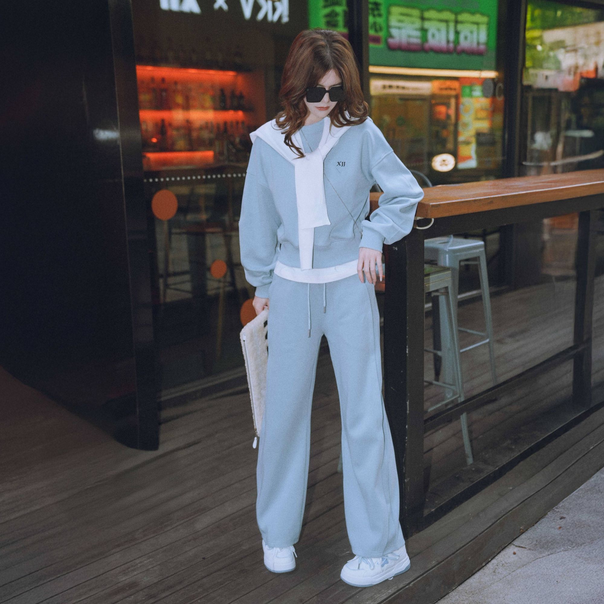 【假两件卫衣+弯刀裤】25春设计师时尚圆领拼接刺绣短款休闲套装