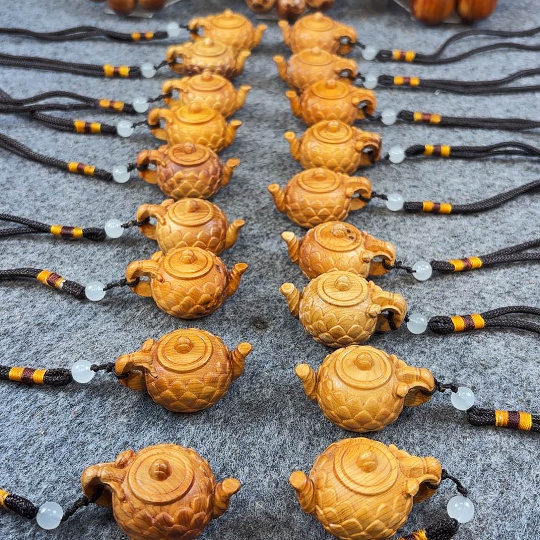 崖柏太行崖柏开播福利把件（连着胡）