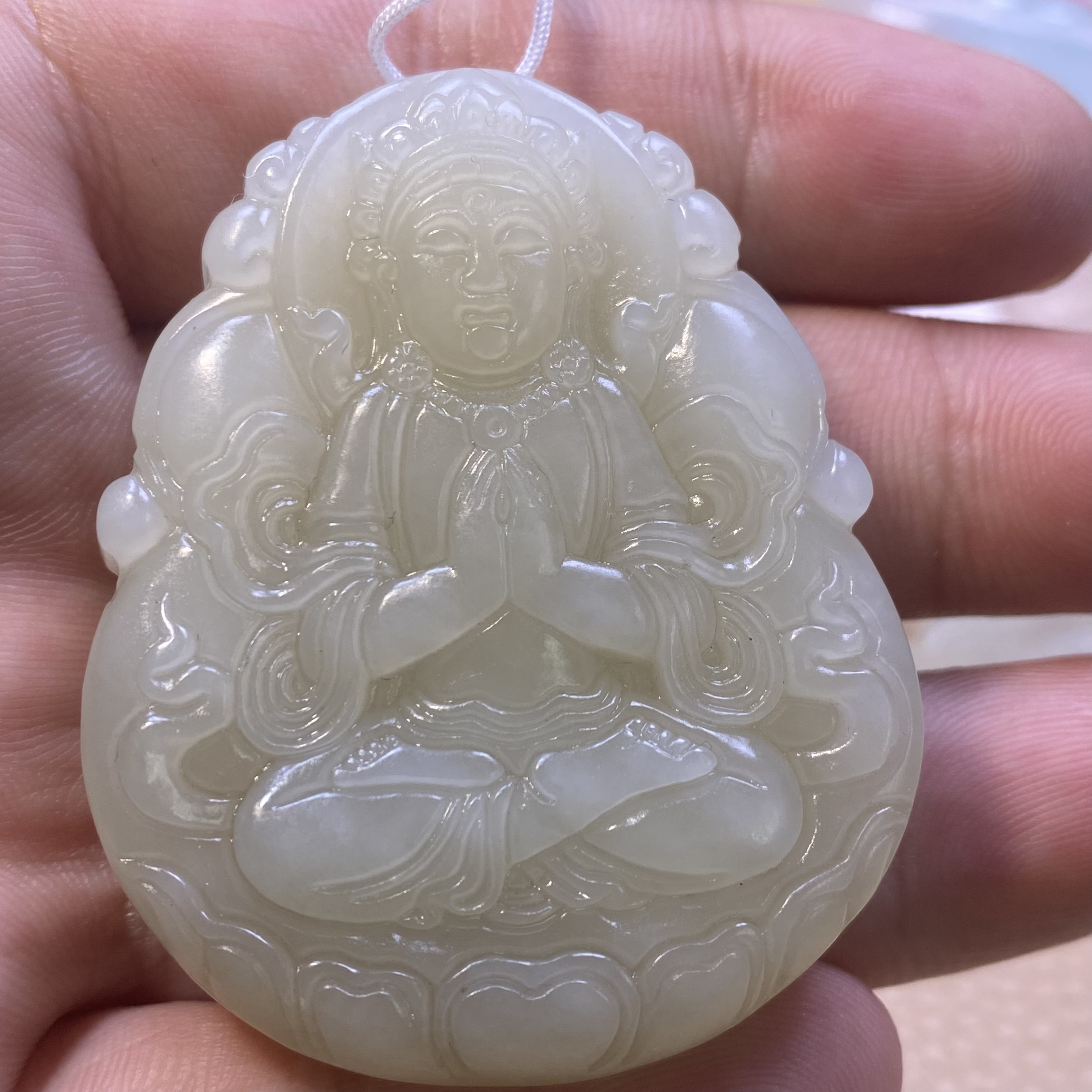 和田玉双面精雕观音菩提