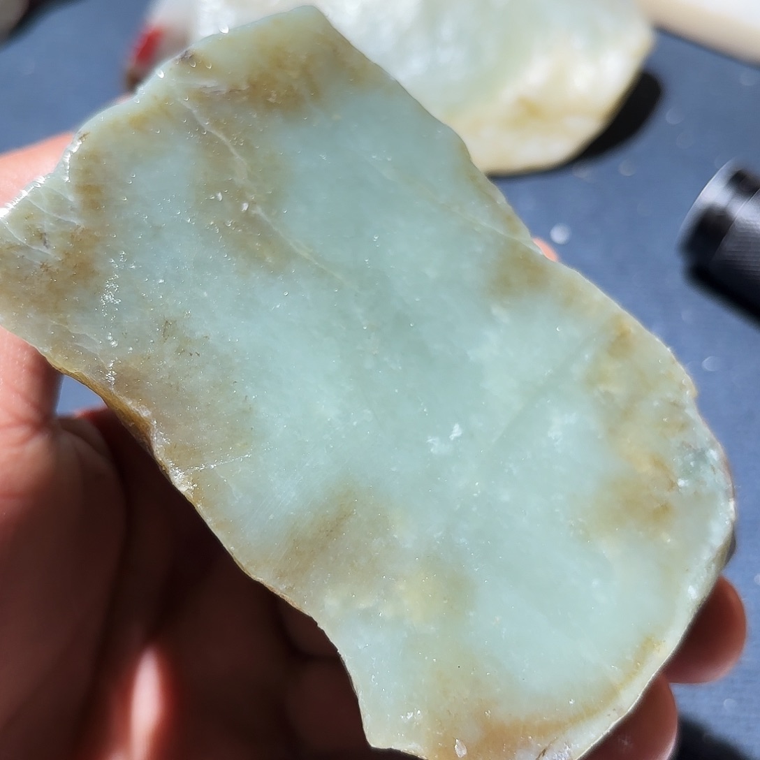 和田玉（糖玉）未镶嵌挂件