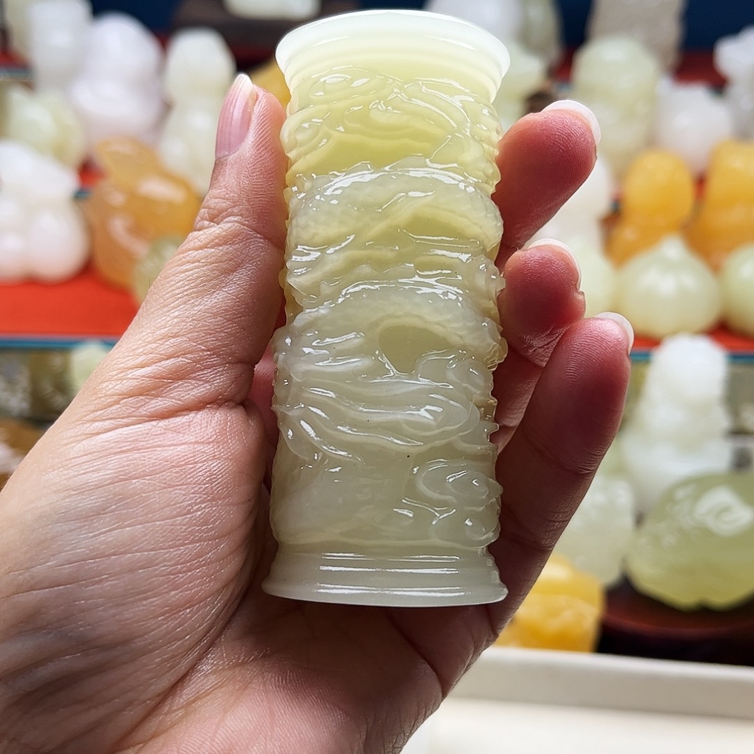 ヅ***流石材盘龙纹手吧摆件