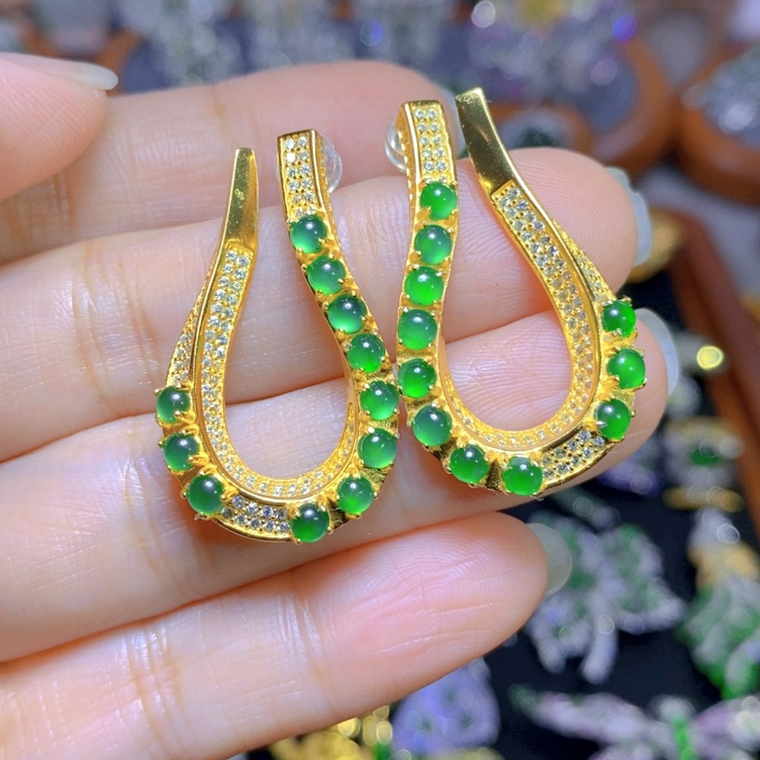 翡翠颈饰银S925镶嵌天然翡翠