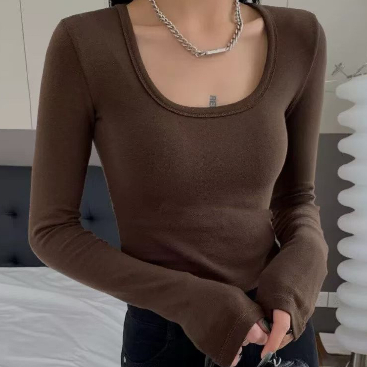 【辣条方领磨毛打底