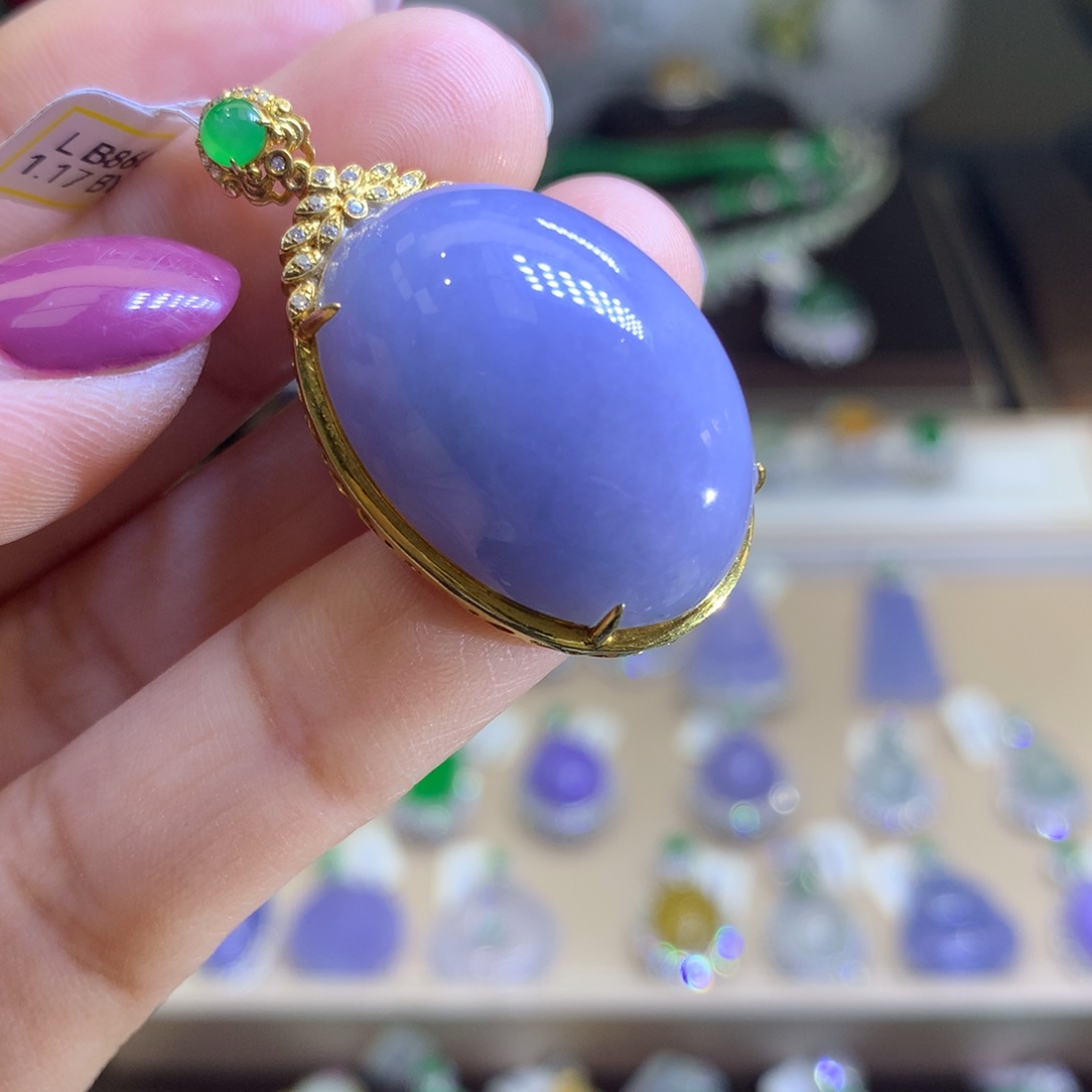 翡翠耳饰18K金镶嵌翡翠