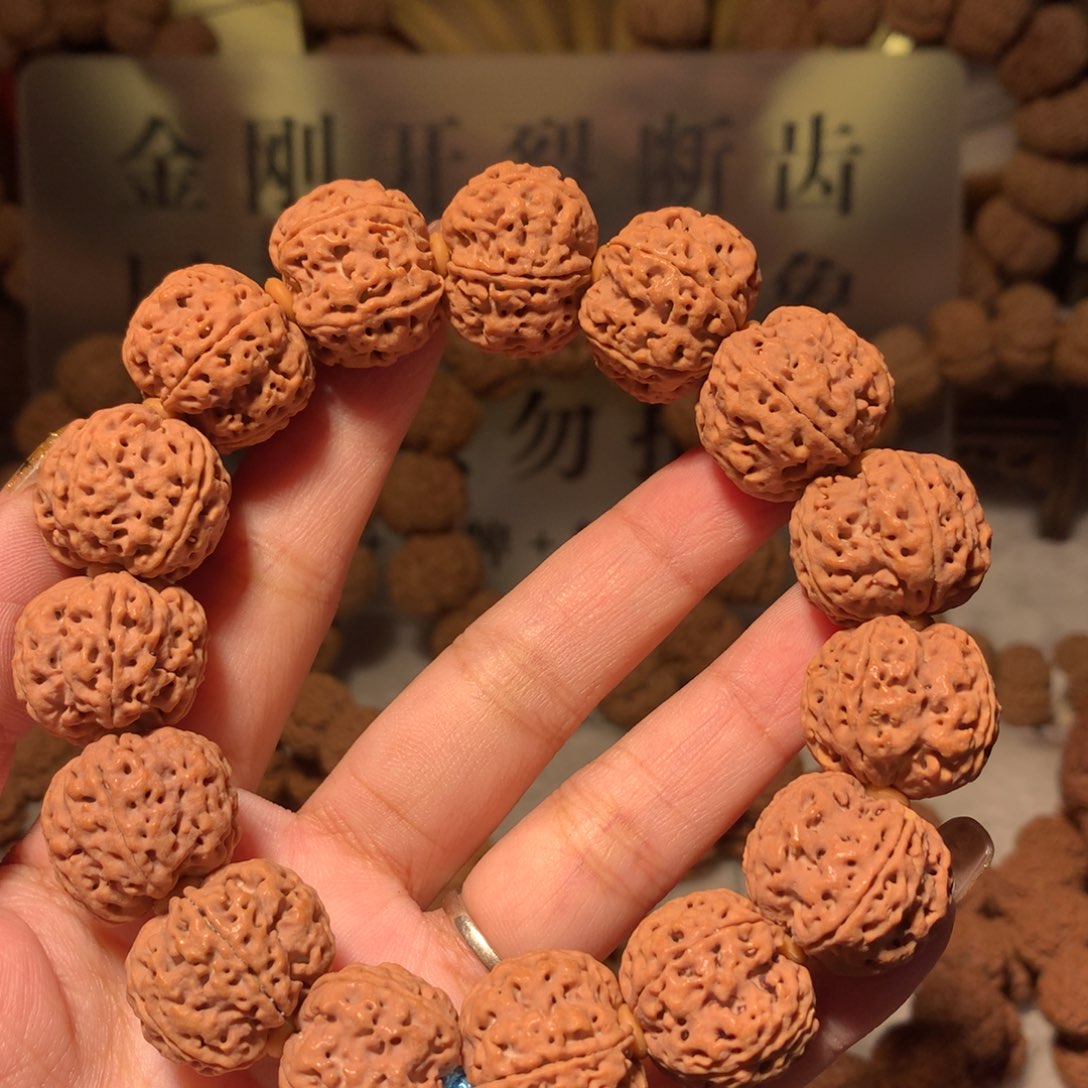 金刚菩提手串21。               