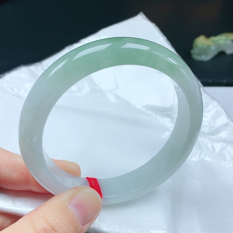 【闪购商品】翡翠手镯未镶嵌天然翡翠手镯