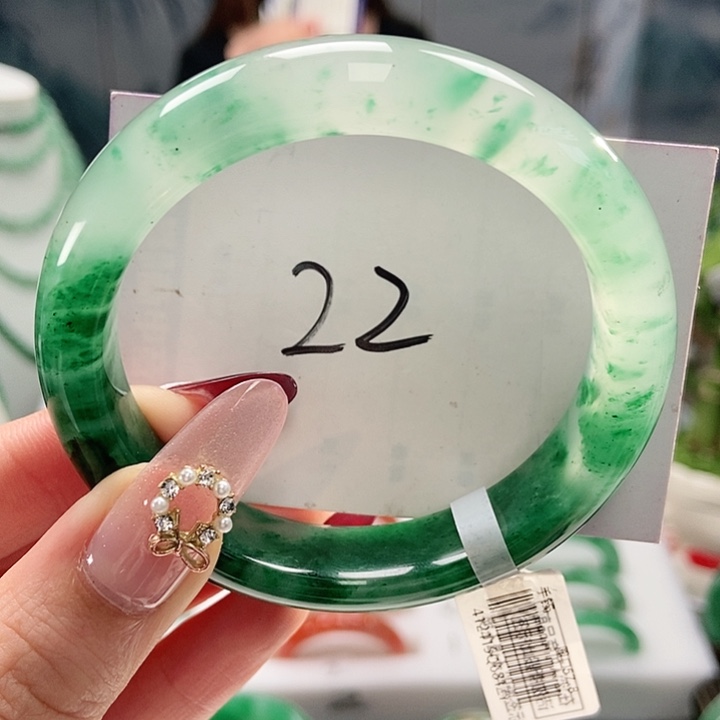 石英质玉手镯未镶嵌天然A货非洲翠手镯