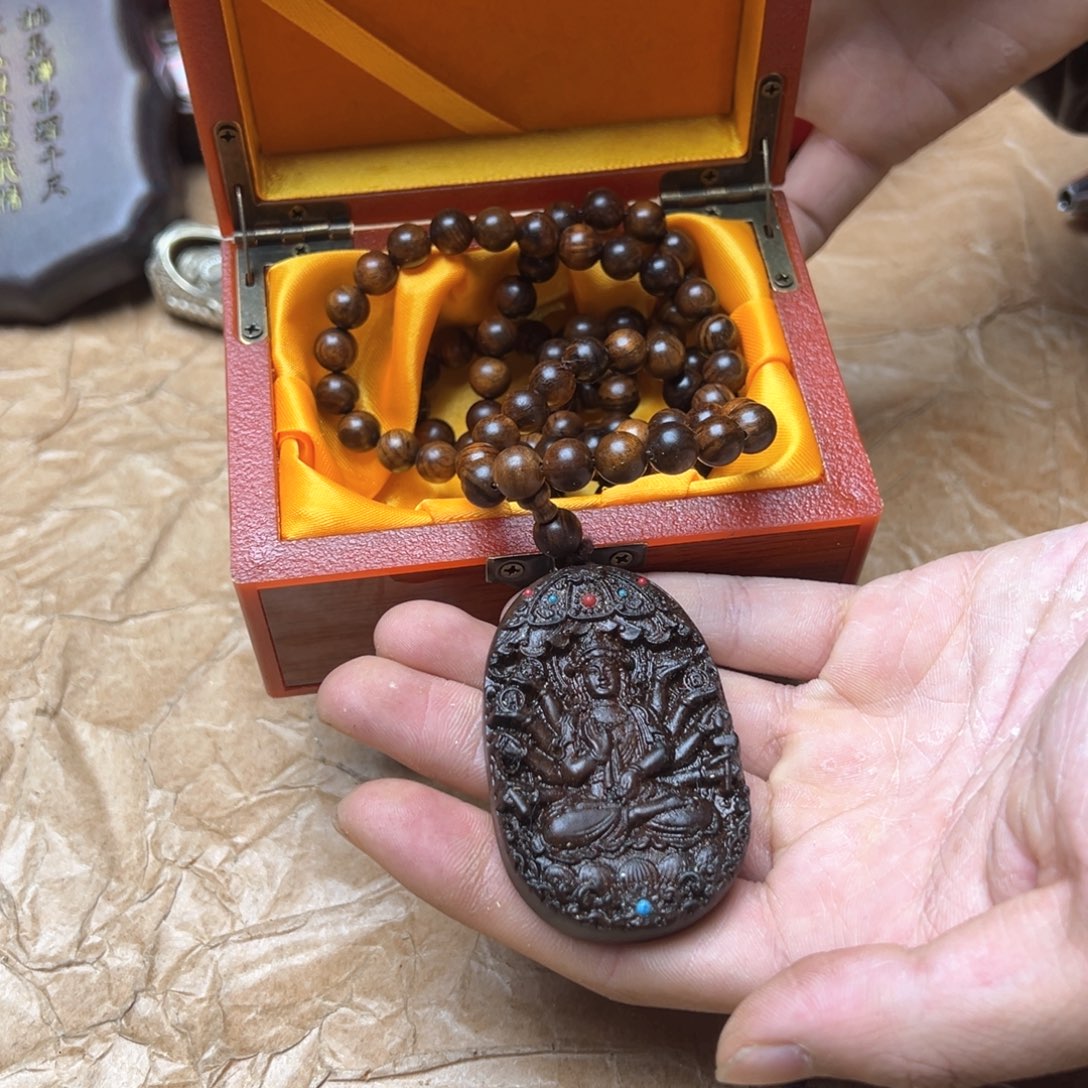 滴血莲花菩提吊坠